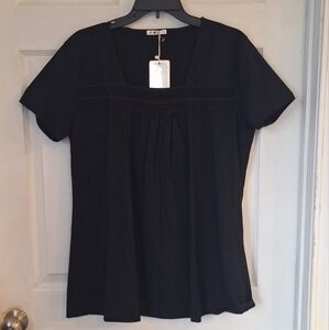Black Top short sleeve Topwith lace trim size Large 95% cotton